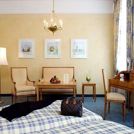 Bergo Hotel, And 3*