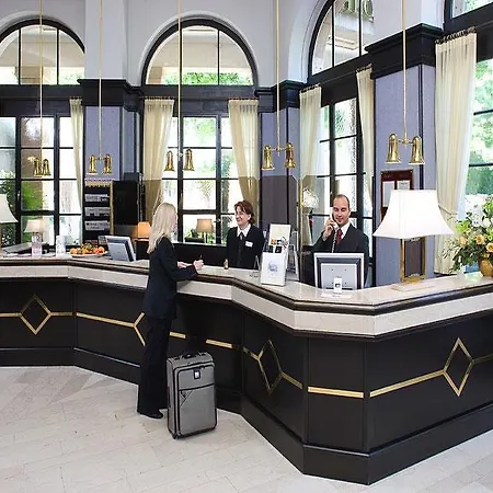 Bergo Hotel, And Hotell