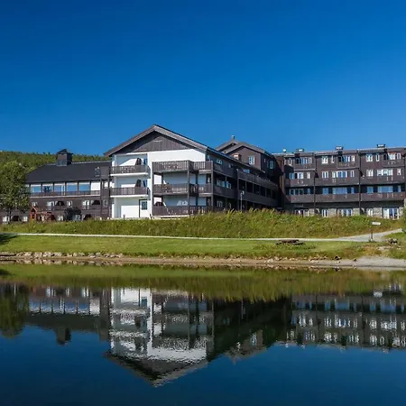 Bergo Hotel, And